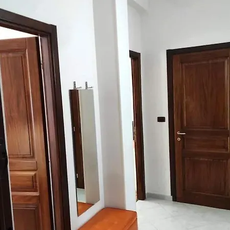 Comfortable Apartments With Parking Holiday home *