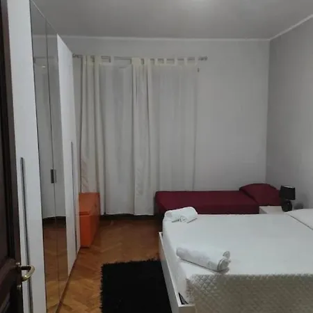 Comfortable Apartments With Parking Holiday home *